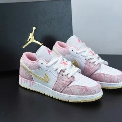 Fit Sporting Goods Air Jordan 1 Low GS ‘Paint Drip’ Arctic Punch/Pale Vanilla-White