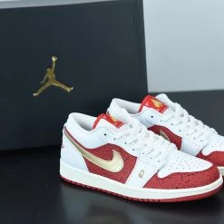 Fit Sporting Goods Air Jordan 1 Low “Spades” White/Metallic Gold DJ5185-100 For Sale