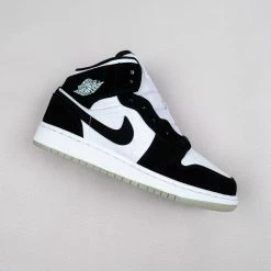 Fit Sporting Goods Air Jordan 1 Mid SE GS “Panda” White/Black-Teal Tint BQ6931-103
