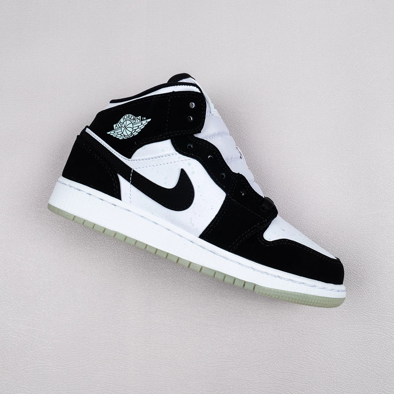 Fit Sporting Goods Air Jordan 1 Mid SE GS “Panda” White/Black-Teal Tint BQ6931-103 3 Fit Sporting Goods Air Jordan 1 Mid SE GS “Panda” White/Black-Teal Tint BQ6931-103